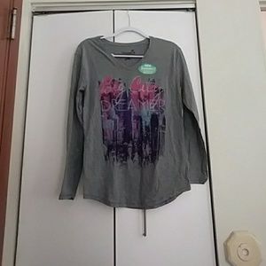 Long sleeve hanes t-shirt